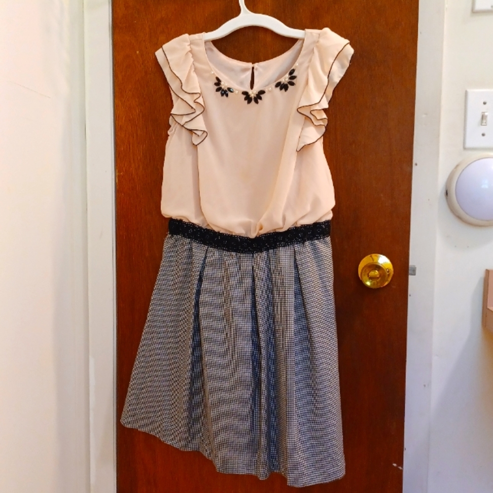 Formal girl's dress